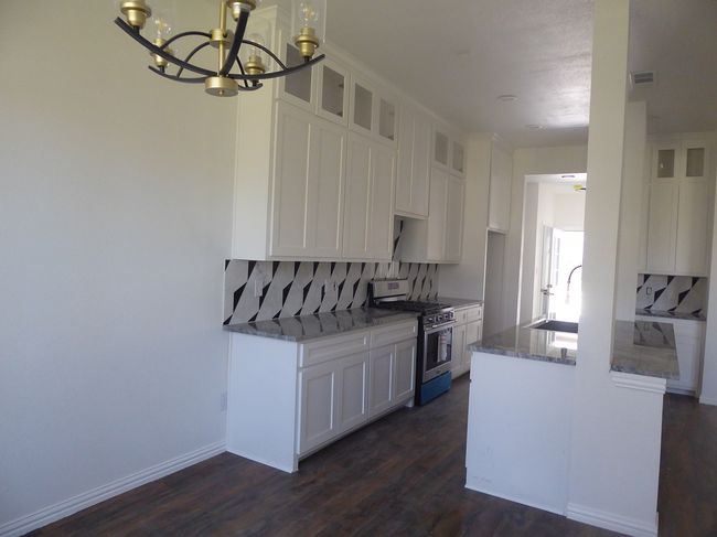 Additional photo 3 of property located at 302 Little St