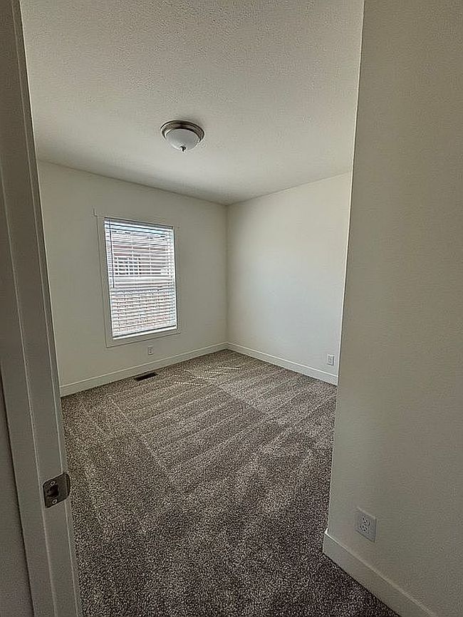 Image of 1097 N State St Space 206