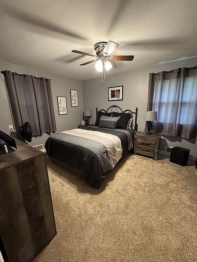 Photo of 1302 Kay Ave, Rockford, IL
