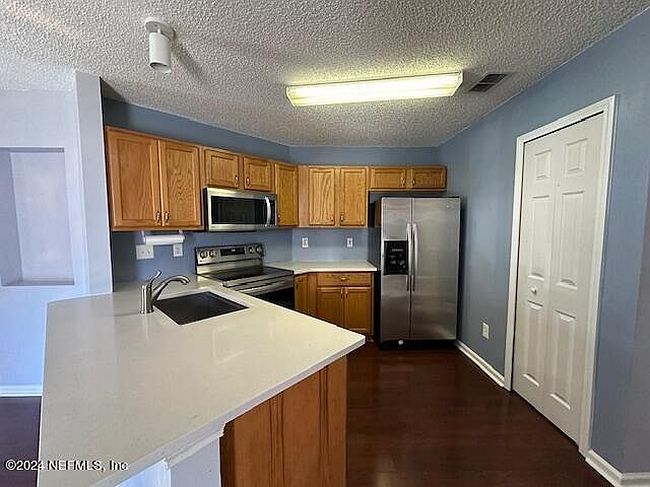 Additional photo 3 of property located at 600 Covered Bridge Road Unit 1