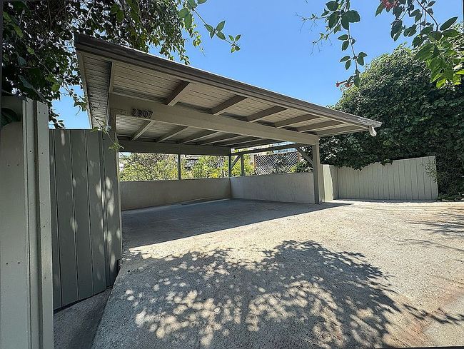 Photo of 2307 El Contento Dr, Los Angeles, CA