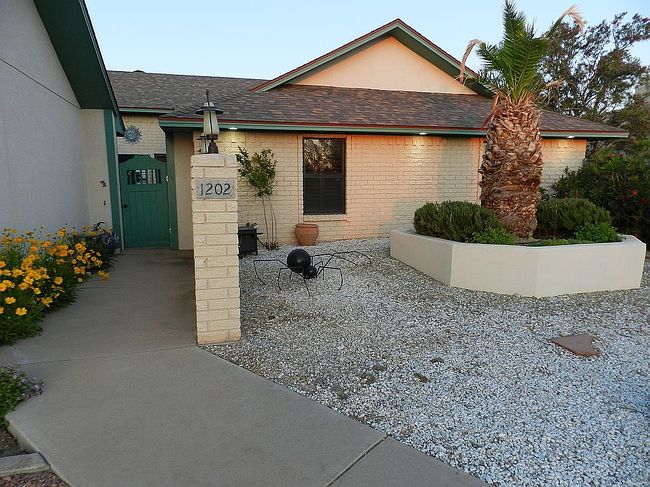 Photo of 1202 Miehls Dr, Carlsbad, NM
