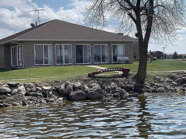 Image of 1030 Eastshore Dr