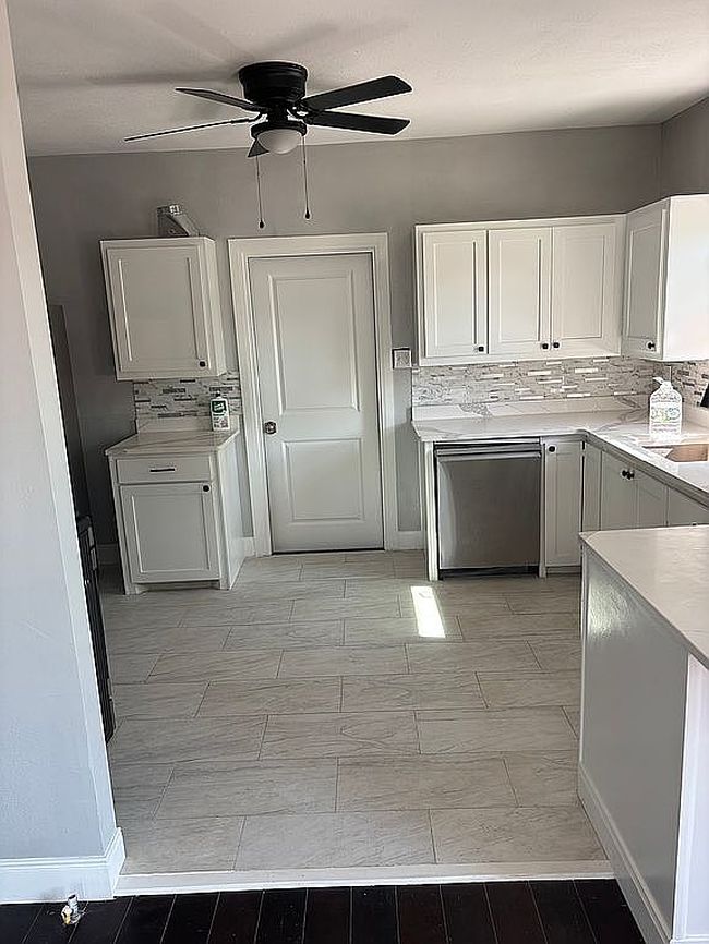 Photo of 512 W Wheeler St, Breckenridge, TX