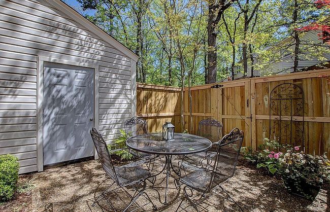 Image of 8 Kingsbridge Way