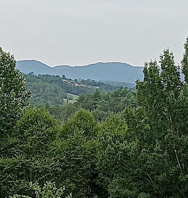 Photo of 253 Free Bird Dr, Jefferson, NC