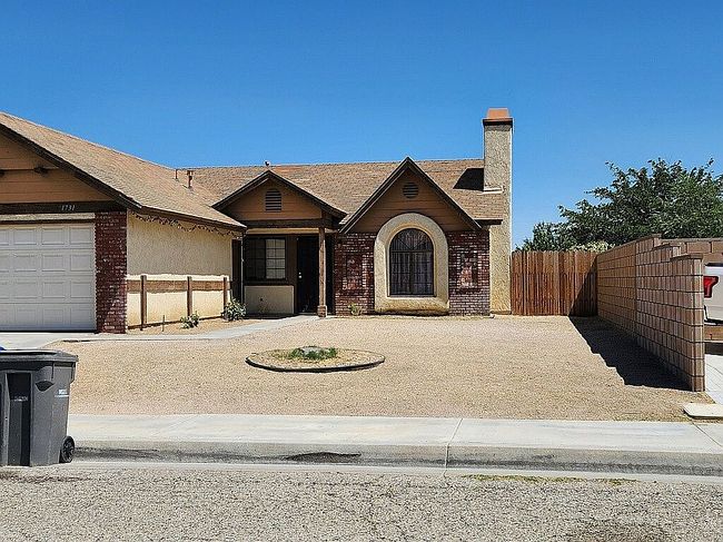 Photo of 1731 W Avenue K9, Lancaster, CA