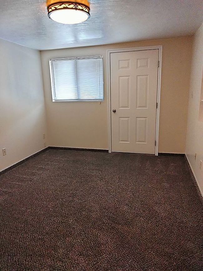 Preview of property located at 137 N 8th Ave