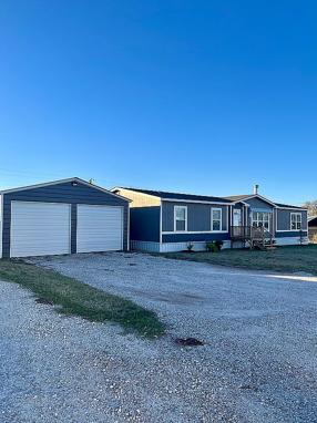 607 N Walnut St, Seiling, OK