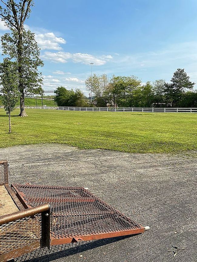 Image of 2807 Moffett Rd