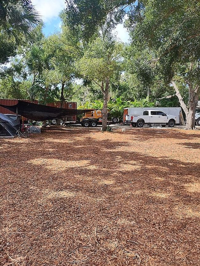 Image of 1147 Davis Ln