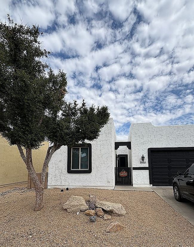 Photo of 3932 W Salter Dr