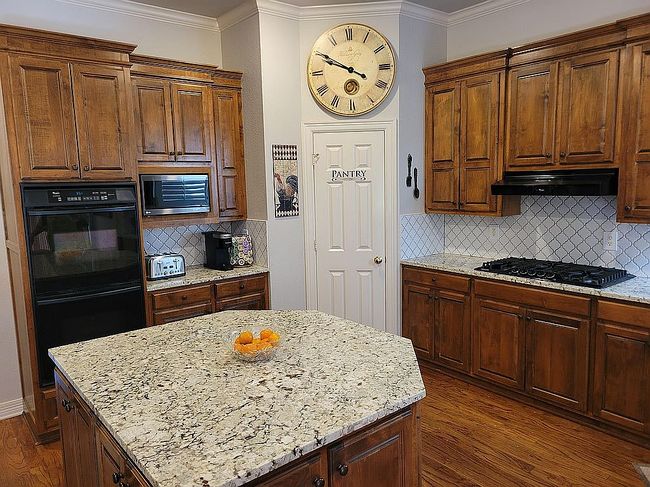 Photo of 1506 Meandering Way, Longview, TX
