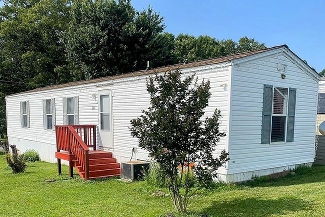 Photo of 941 Agatha Dr, Crozet, VA