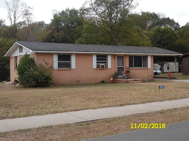 Image of 123 Cedar St