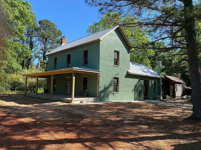 Photo of 10799 Poplar Tent Rd, Huntersville, NC
