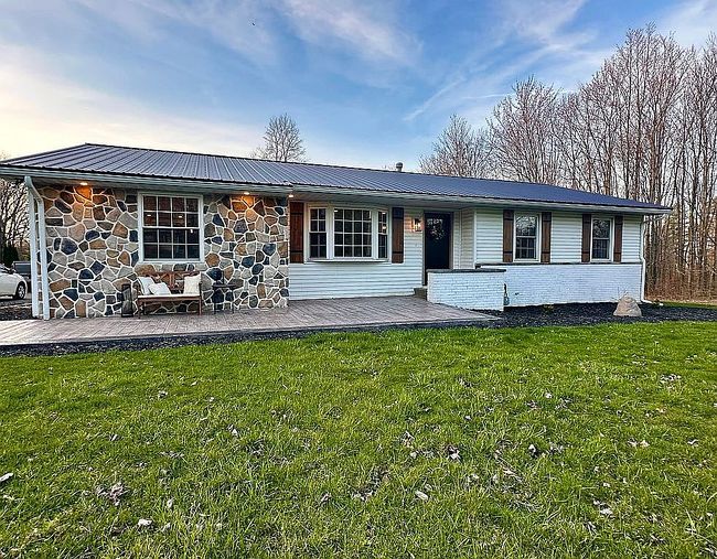 Photo of 22010 Blooming Valley Rd, Meadville, PA
