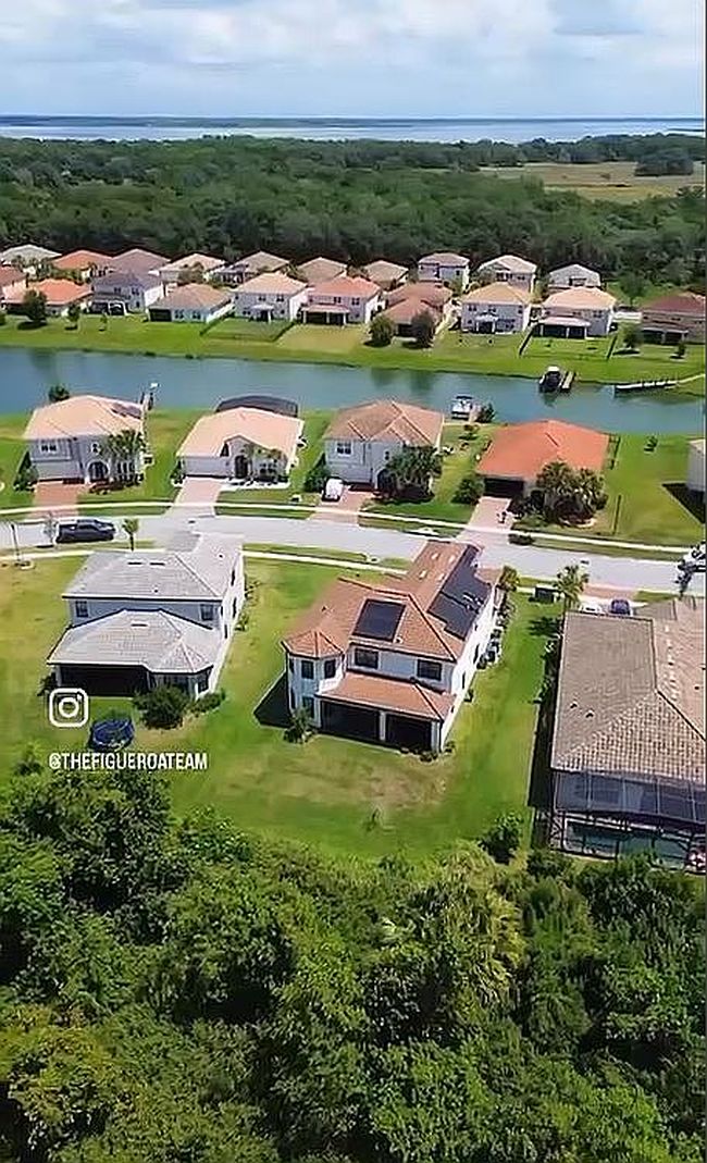Photo of 3899 Carrick Bend Dr, Kissimmee, FL