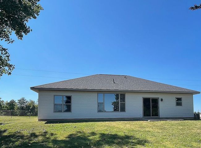 Additional photo 3 of property located at 724 Highway H