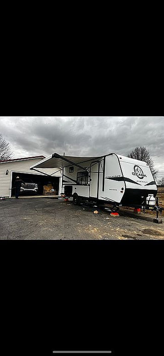 Photo of 25 Buck Watson Rd, Columbia, KY