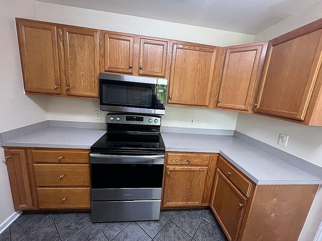 Image of 13012 Windcrest Ln