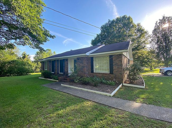 Photo of 9305 Cherrywood Ave, Mc Kenzie, TN