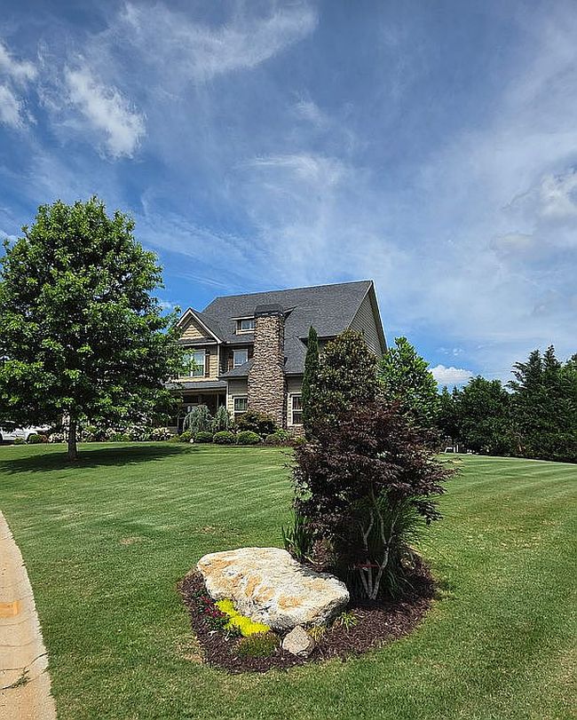 Photo of 2 Sunray Ln, Simpsonville, SC