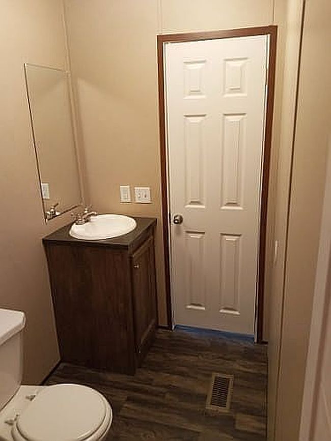 Photo of 17 Dixie Blvd, Hendersonville, NC