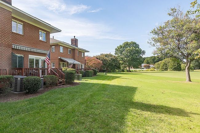 Additional photo 3 of property located at 1230 Foursome Ln