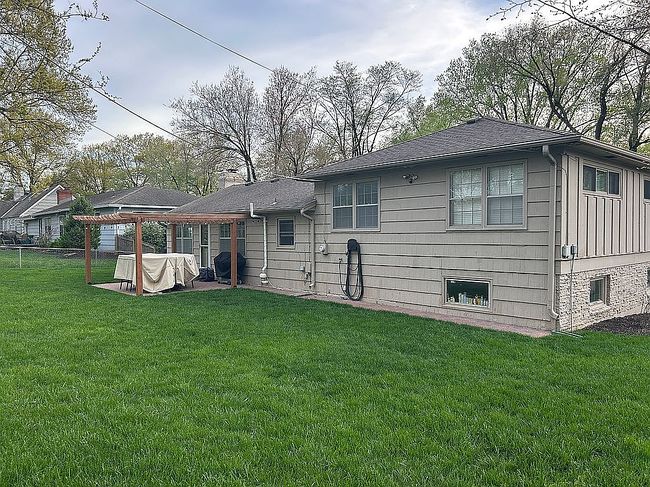 Image of 8301 Overbrook Rd