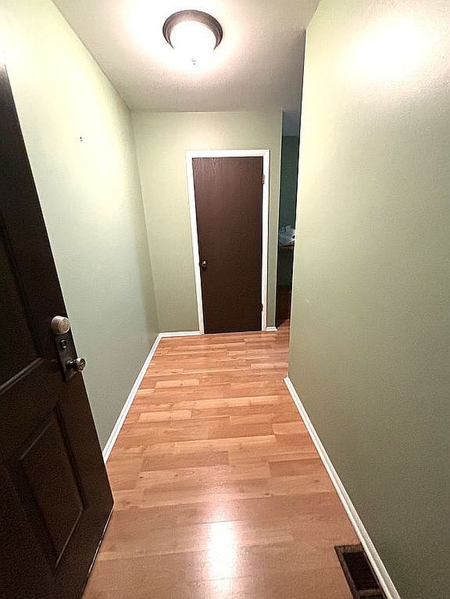 Image of 108 Village Rd Apt B