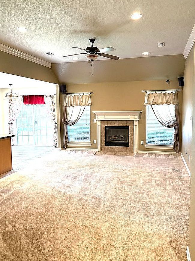 Photo of 517 Tumbleweed St, Lowell, AR