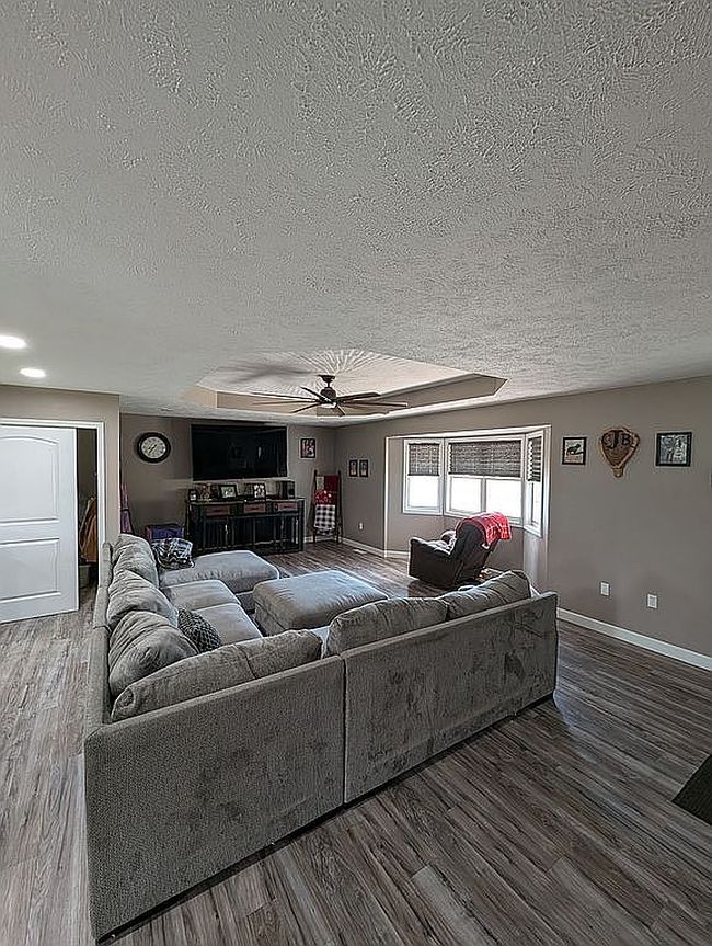 Photo of 4215 E 320th Rd, El Dorado Springs, MO