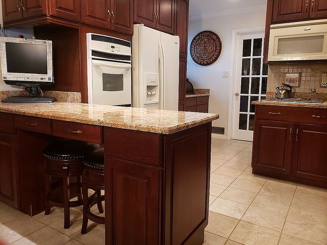 Additional photo 3 of property located at 6511 Cottonwood Dr