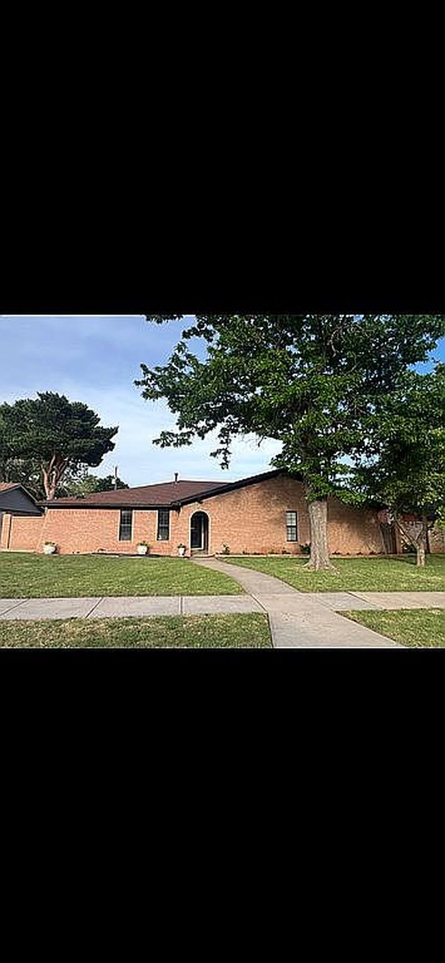 Additional photo 2 of property located at 8205 Laredo Trl