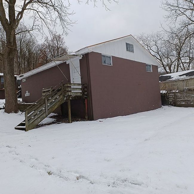 Image of 3875 Daniels Ln