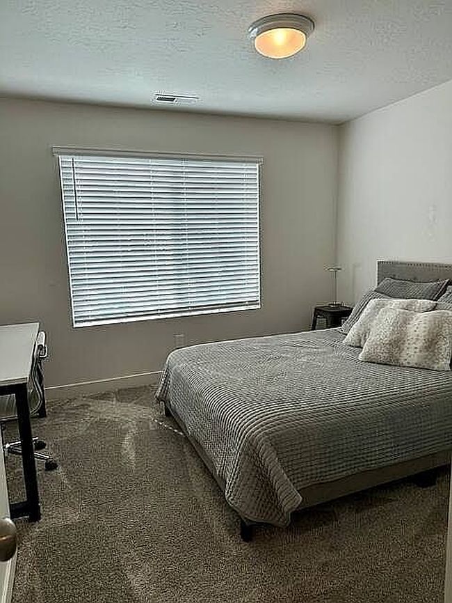Photo of 11618 S Old Cedar Dr, South Jordan, UT
