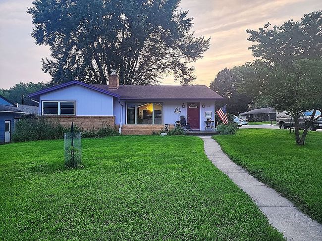 Photo of 119 Crescent Ave, Decorah, IA