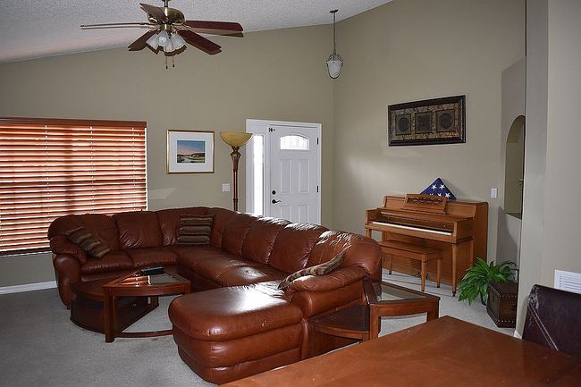 Image of 1457 Waukon Cir