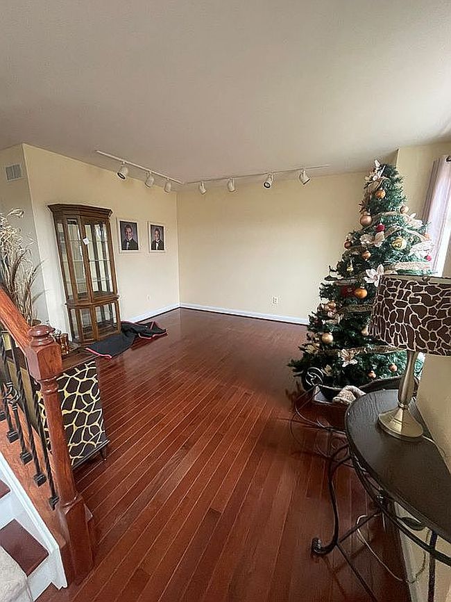 Image of 101 Wedge Ct