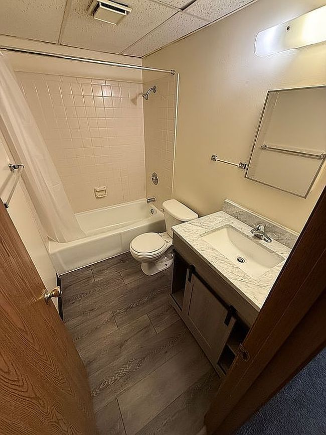 Photo of 1436 E St, Lincoln, NE
