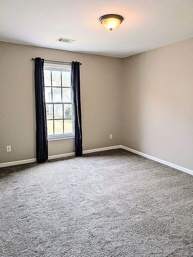 Photo of 1581 Shetland Pony Ct, Suwanee, GA