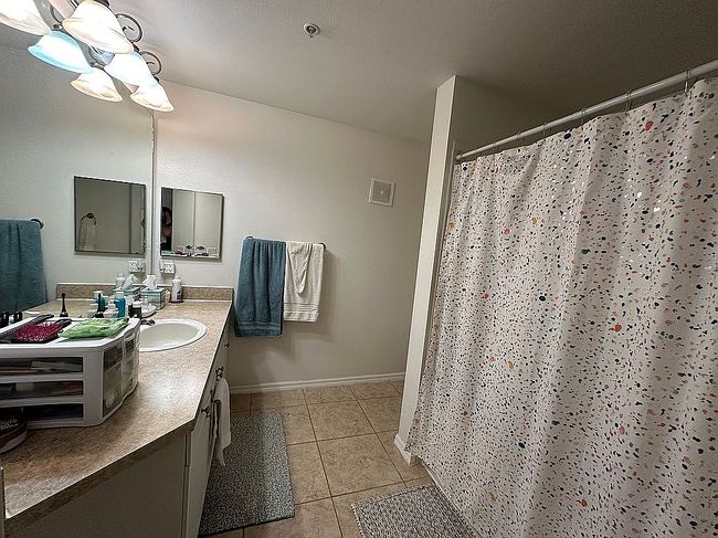 Image of 3591 S Kernan Blvd #201
