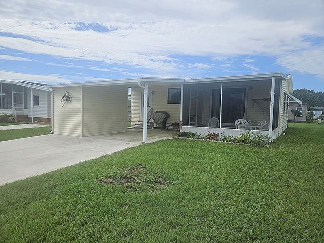 Photo of 526 Hemingway Ter, Fort Pierce, FL