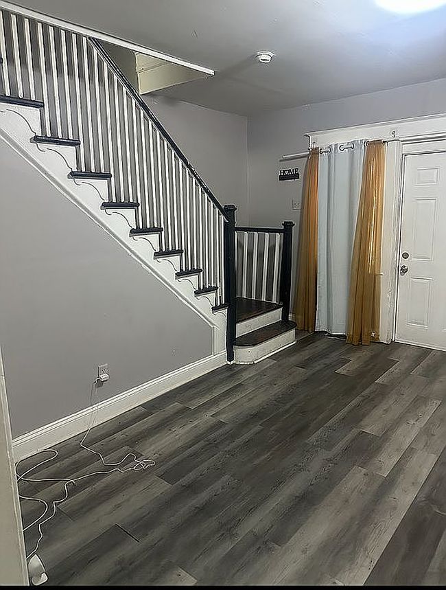 Preview of property located at 5563 Blakemore St