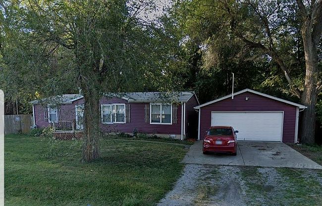 Image of 201 W Albert Ave