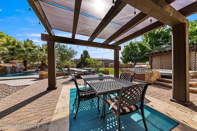 Image of 2105 S Log Ln #3