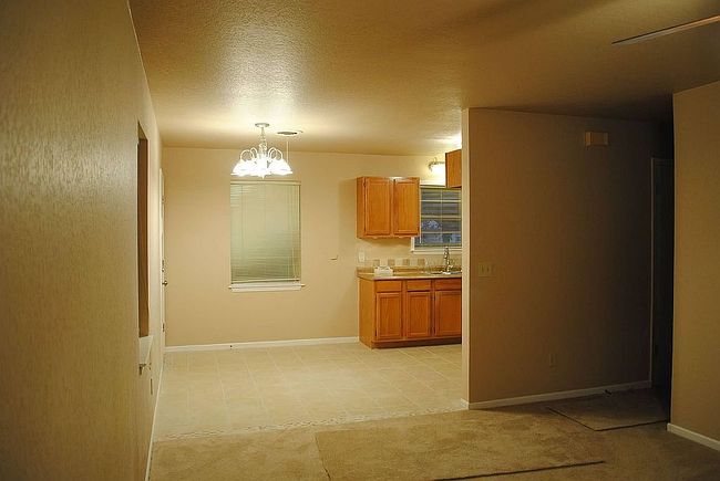 Photo of 305 Highland Dr, Burnet, TX