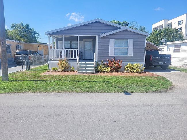 Photo of 12791 Sw 8th Ter, Miami, FL