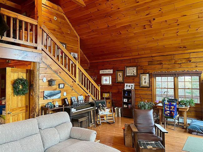 Additional photo 3 of property located at 11 Laura Dr